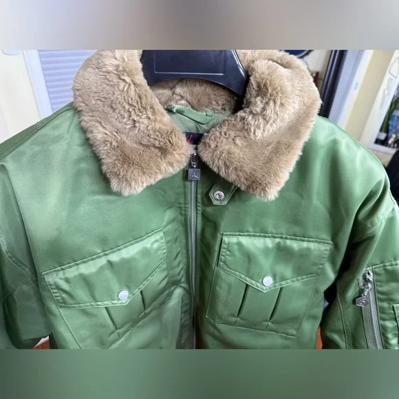 GORGEOUS JORDAN RENEGADE WOMEN’S JACKET !!! - Picture 10 of 13